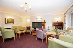 RESIDENTS LOUNGE- click for photo gallery